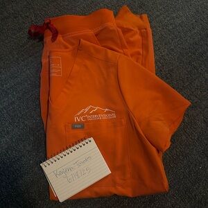 Figs Orange Scrub Set